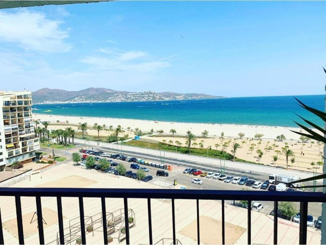 Cozy Beach-Front Studio With Amazing Sea View Empuriabrava Extérieur photo